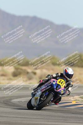 media/Oct-04-2025-CVMA (Sat) [[408bcdd6e4]]/Race 13-Amateur Supersport Open/